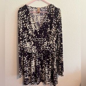 🥞 Long Elegant Legs Purple Tunic Size Medium